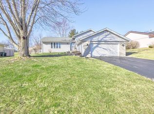 1797 S Trainer Rd, Rockford, IL 61108