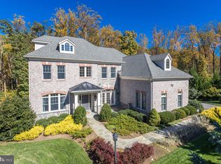 9600 Thistle Ridge Ln, Vienna, VA 22182