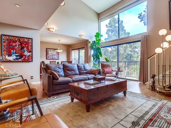 2015 East Broadway, Long Beach, CA 90803