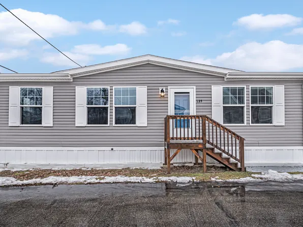 935 9th St, Northfield, IL 60093