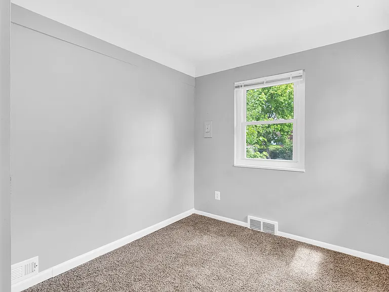 9900 Bishop St — Photo 23