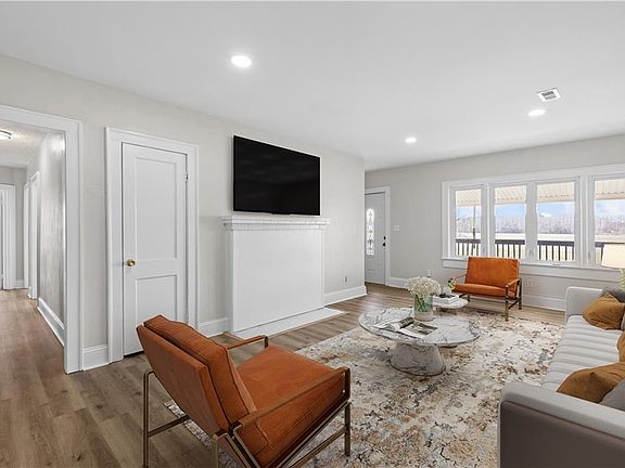 3rd image of 1396 White Marsh Rd