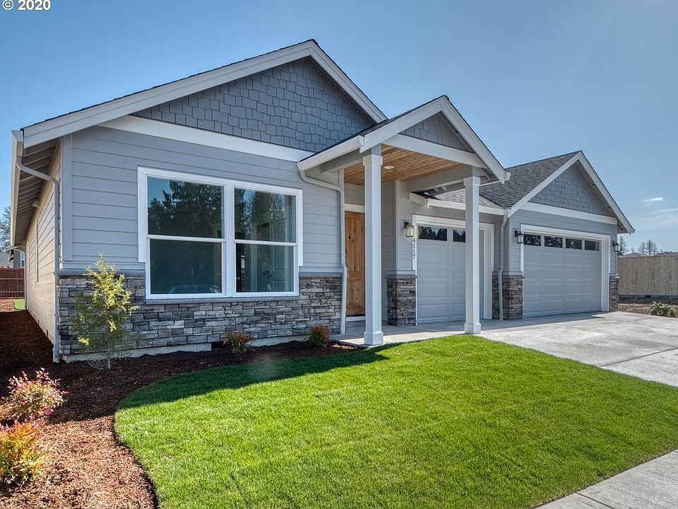 1st image of 4117 SE 18th Ave