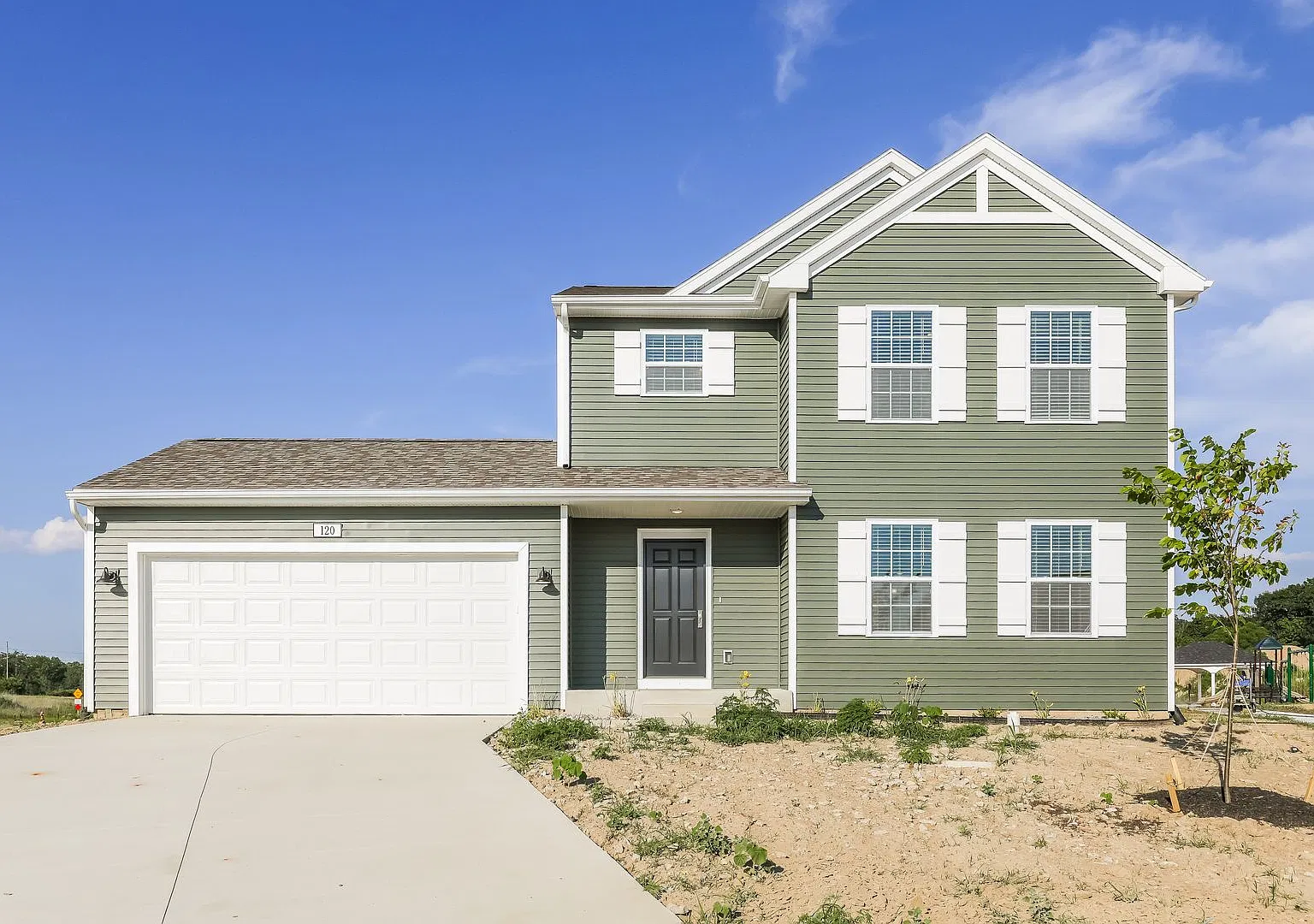 1 Month FREE Rent! Applied to Your First Full Month. Terms & Conditions Apply. — Photo 1
