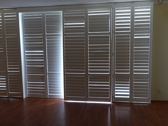 Living Room w/Plantation Shutters