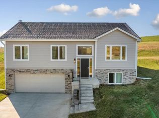105 Bluegrass Ln, Woodbine, IA 51579