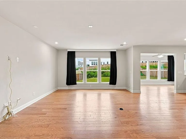 406 Riverclub Rd — Photo 12