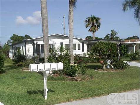 2nd image of 8480 Gallberry Cir