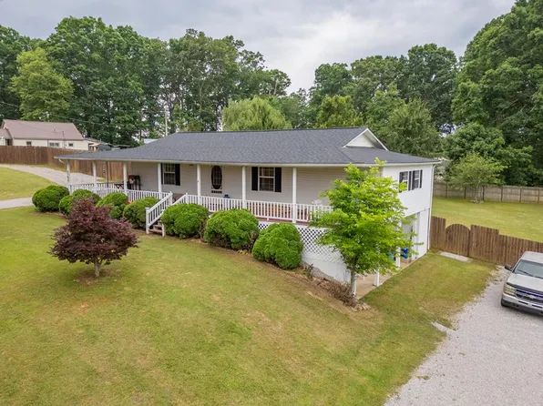 3762 Cedar Creek Rd, Walling, TN 38587