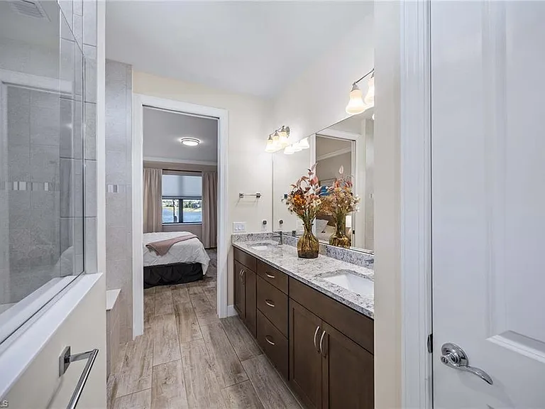 6767 Pennyroyal Dr — Photo 23