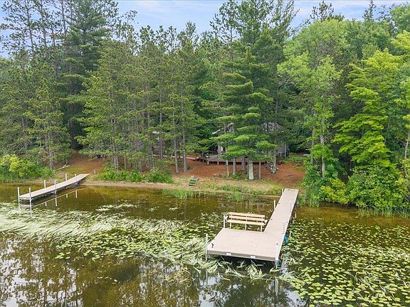 2nd image of 10401 Vermillion Point Dr NE