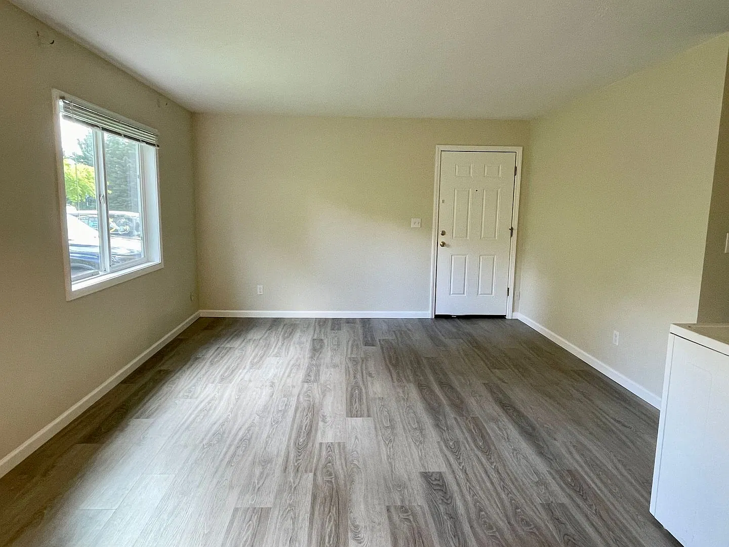 Coming Soon! Cozy 2 Bedroom Duplex Located in a Great Location Close to Washington Square. Water/... — Photo 3