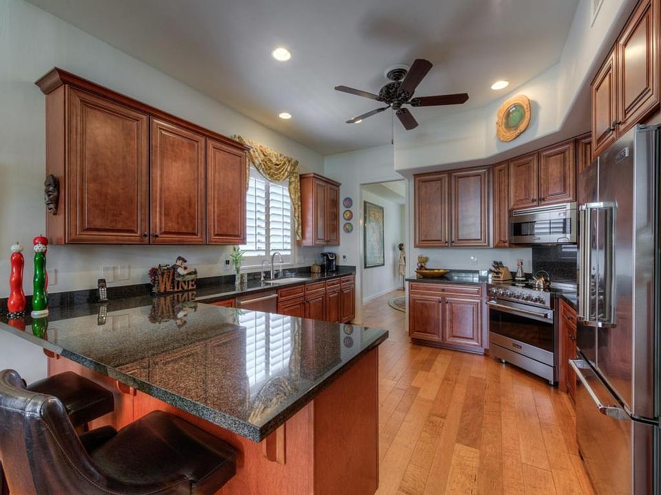 1st image of 3189 E Sierra Vista Dr