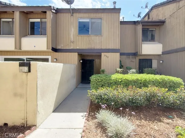 1381 S Walnut St Unit 2702, Anaheim, CA 92802