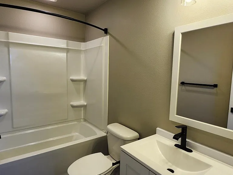 4425 NW Dahlia Dr — Photo 13