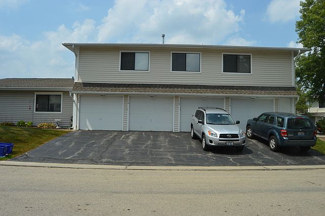 1st image of 114 Windward Dr #B