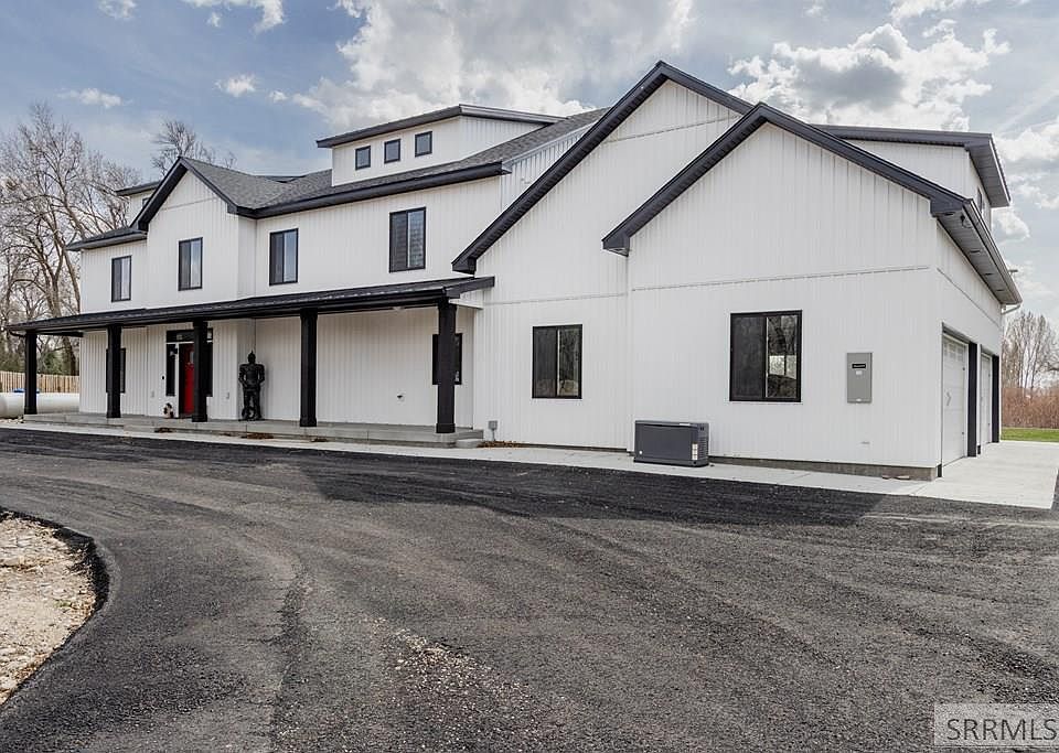 1st image of 322 N 4500 E