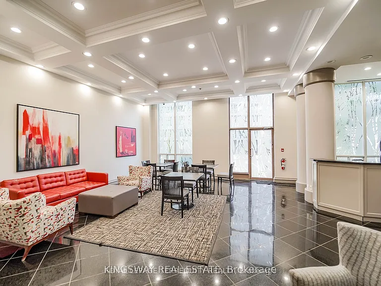 7 Lorraine Dr #812 — Photo 31