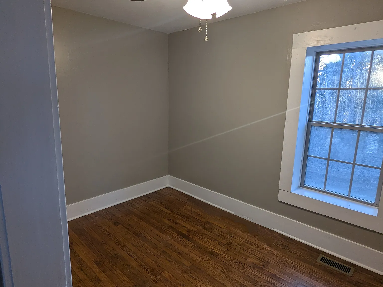 4 bed, 1400 sqft, $2,850 — Photo 3