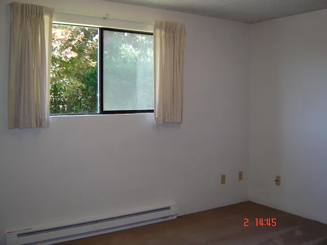 The Oaks Apartments (440 SE Barrington Dr) — Photo 7