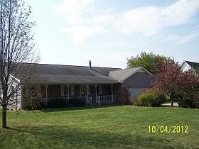 2nd image of 122 W Calhoun St