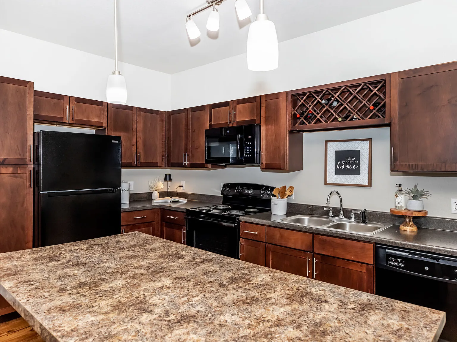 The Landings at Creekside — Photo 3
