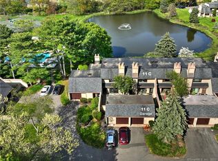 85 Viscount Dr UNIT 11C, Milford, CT 06460