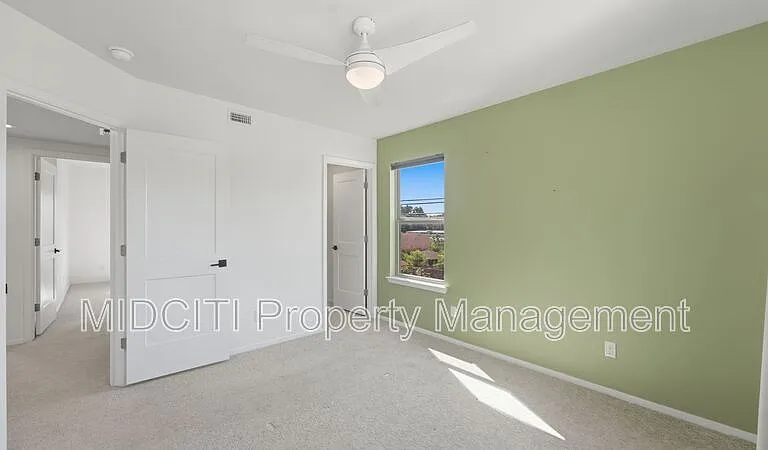 1198 Green Hill Dr — Photo 18