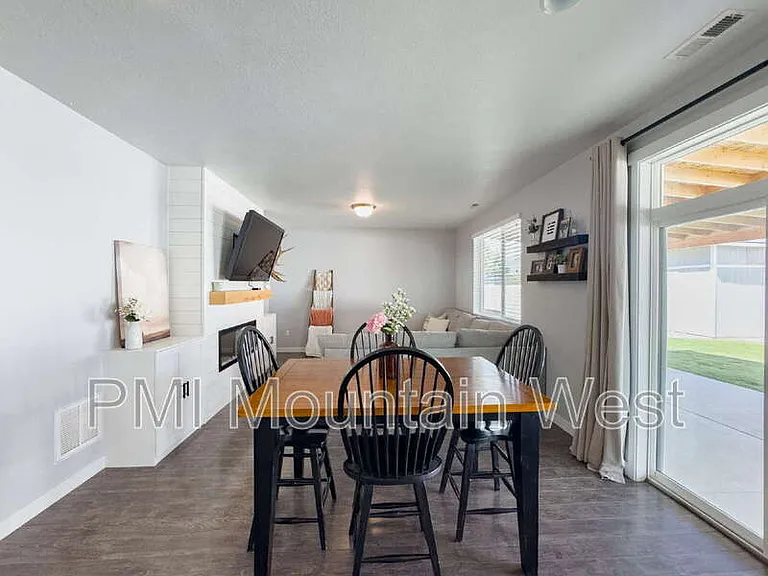 3565 S Water Lilly Ln — Photo 13