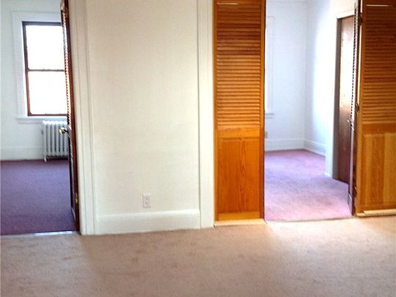 4th image of 11518 Rockaway Blvd
