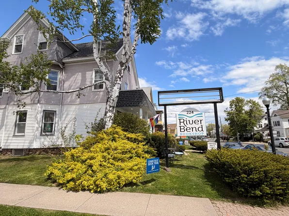 222 Park Rd #3, West Hartford, CT 06119