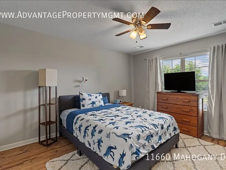 11660 Mahogany Dr — Photo 9