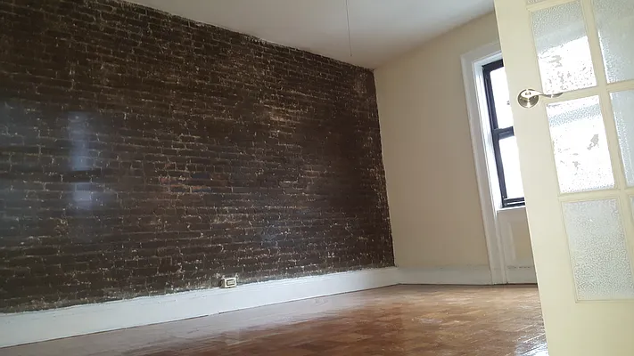 Rented by Zuz Realty | media 3