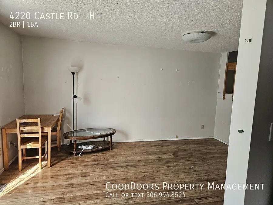 2 bed, 1100 sqft, $1,350 — Photo 2