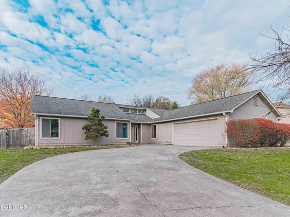 1523 Fox Meadow Cir, Knoxville, TN 37923