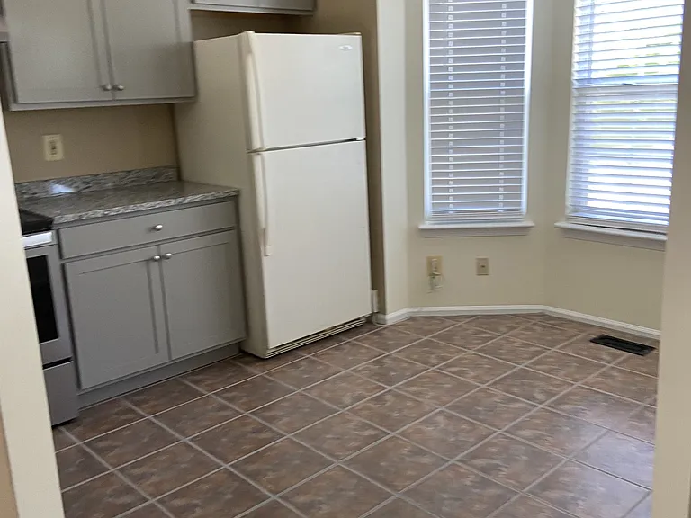 212 Mulberry Ridge Ct — Photo 5