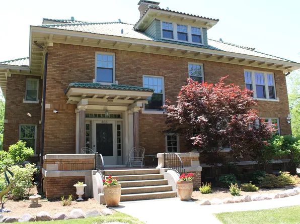 300 W North 1st St, Shelbyville, IL 62565