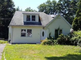 83 Upper Rainbow Trl, Denville, NJ 07834