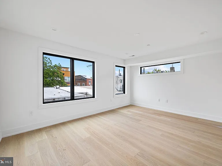 706 Latona St #F — Photo 22