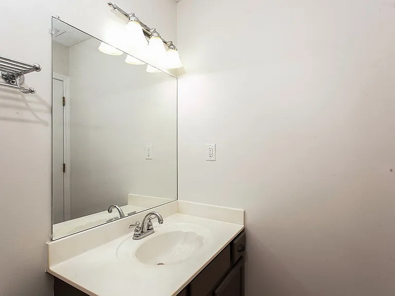 6883 Show Boat Ln — Photo 11