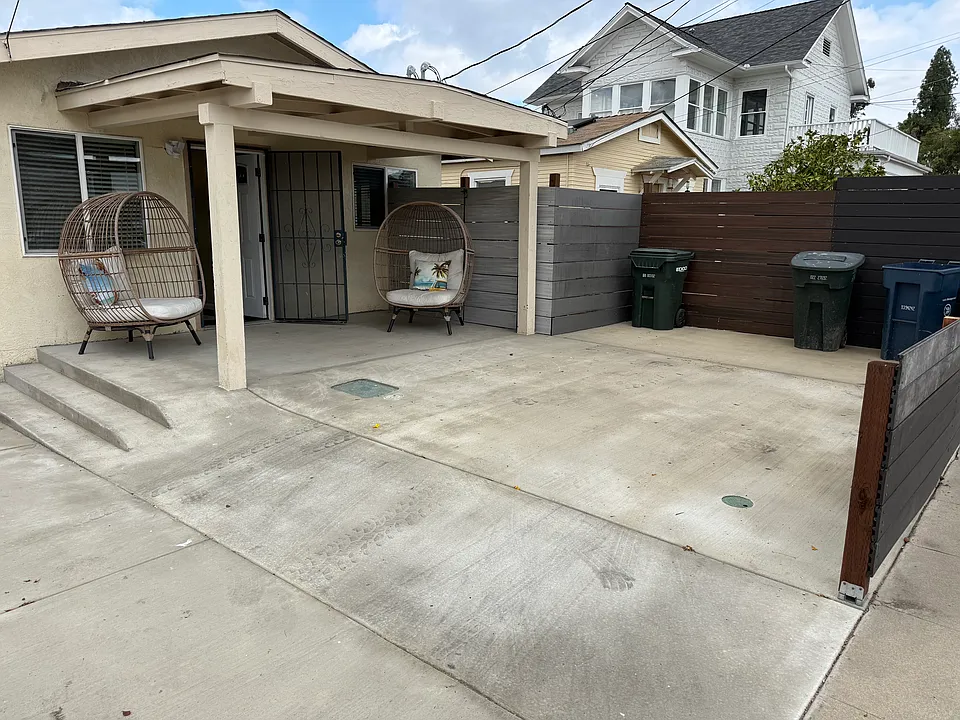 4862 Palm Ave