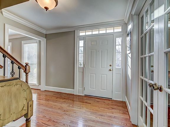3rd image of 630 Saddle Creek Cir