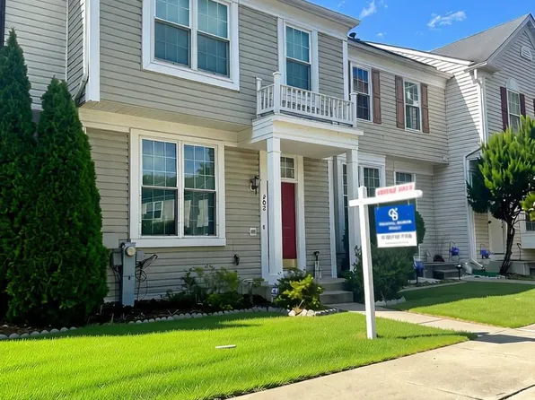 202 Arcadia Shores Cir, Odenton, MD 21113