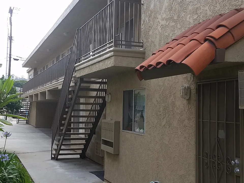 Bright & Wardman Apartments