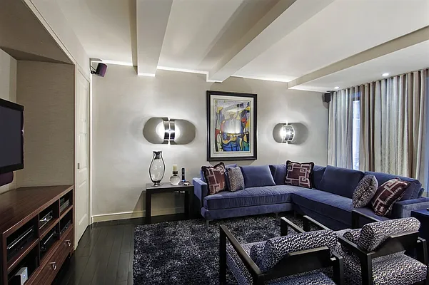 Sold by Corcoran | media 61