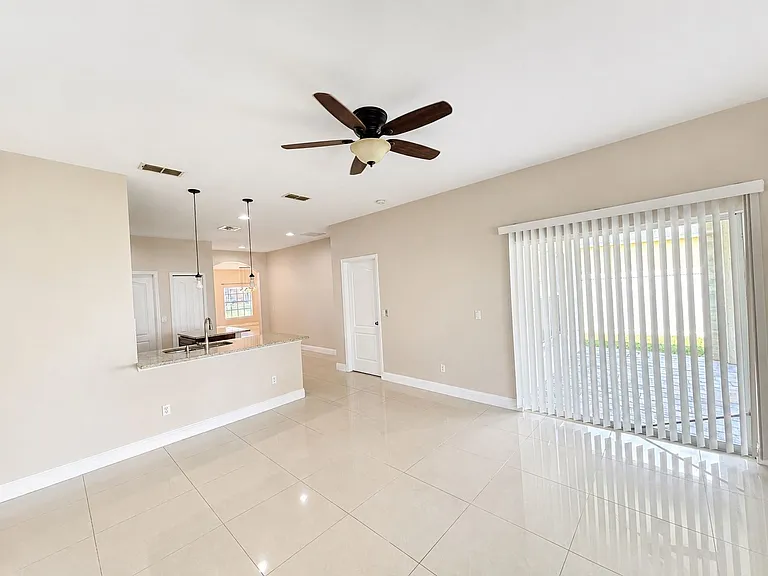 1778 Ribbon Falls Pkwy — Photo 10