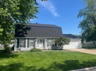 409 Meadow Ln, Sandusky, OH 44870