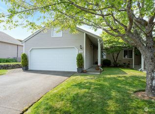 8801 27th St W APT 11A, University Place, WA 98466