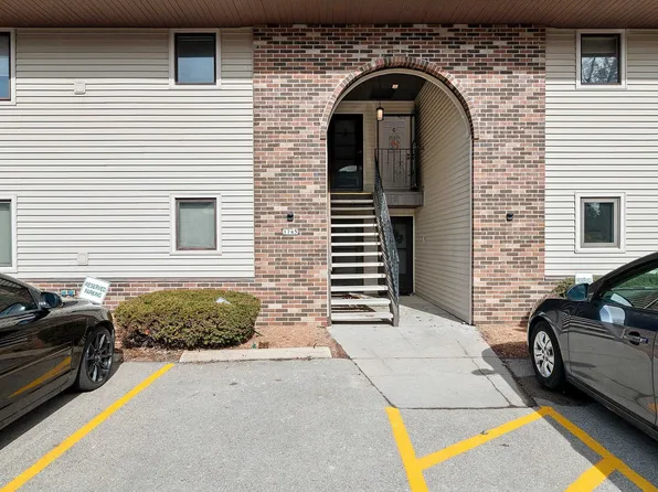 1745 Maricopa Dr APT D, Oshkosh, WI 54904