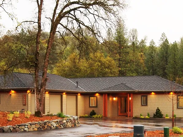 12980 Austin Forest Cir, Auburn, CA 95602